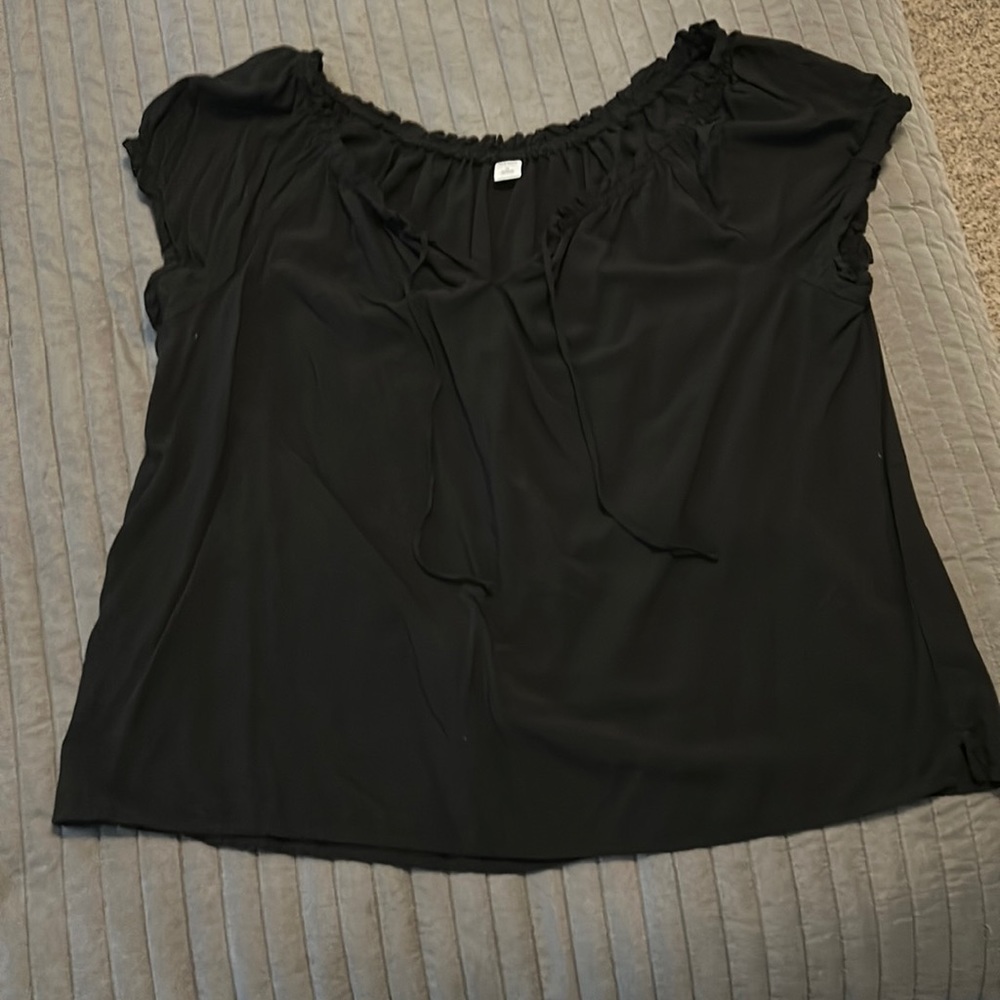 Old Navy size XL black top